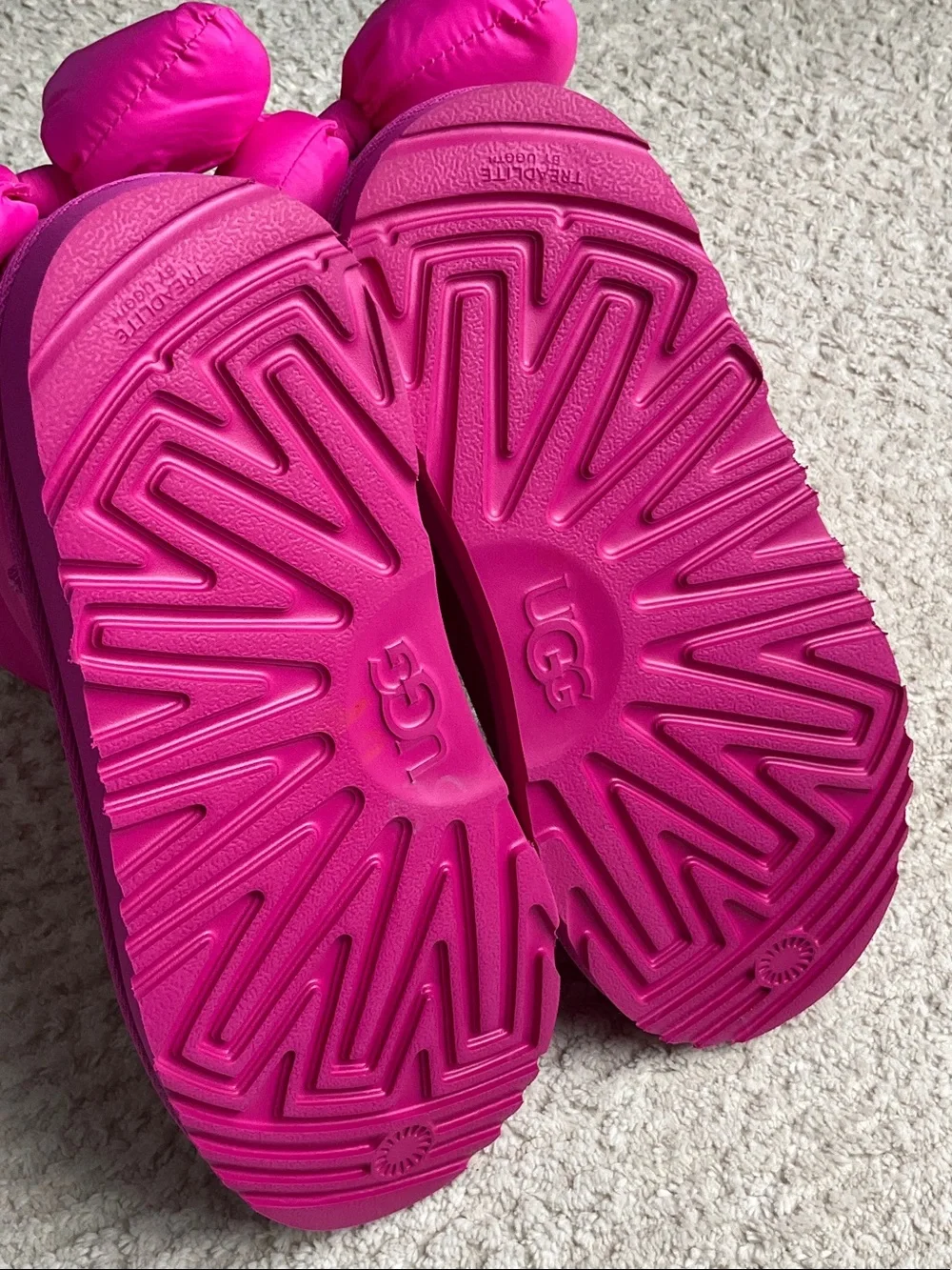 UGG Kids' Bailey Bow Maxi Hot Pink Size 3 Style#1130756K